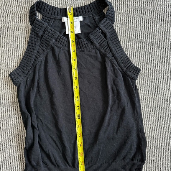 Givenchy Paris sweater tank- Size Medium - Picture 3 of 5